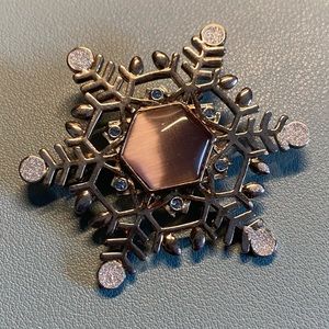 Gemstone snowflake brooch